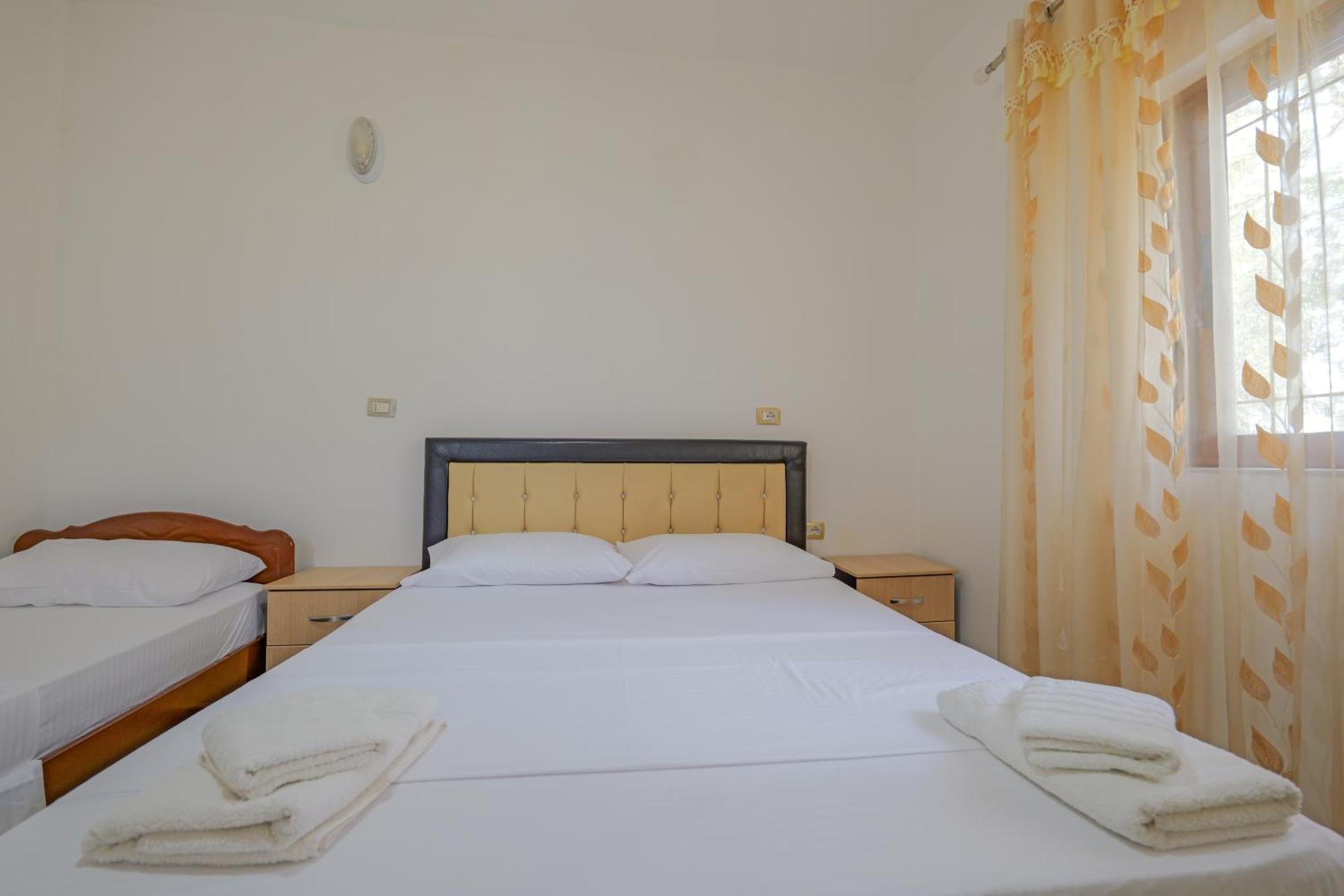 Brahimi Guest House Ksamil Luaran gambar