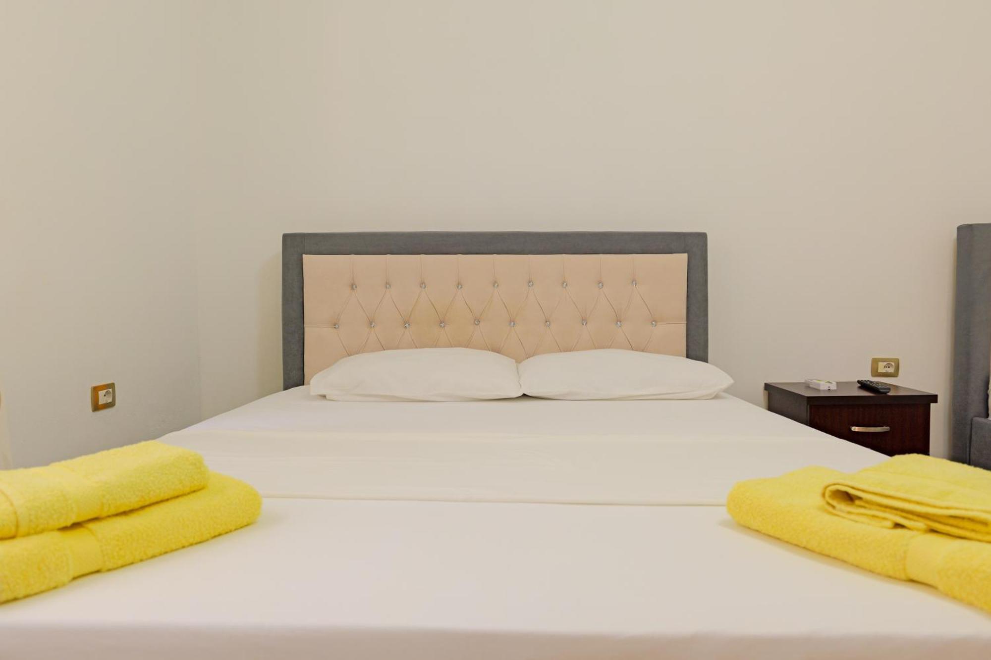 Brahimi Guest House Ksamil Luaran gambar