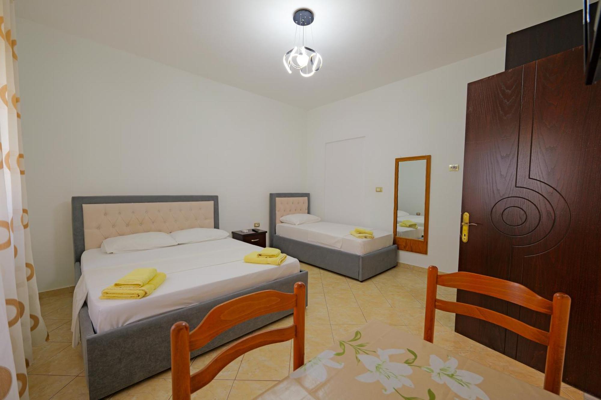 Brahimi Guest House Ksamil Luaran gambar