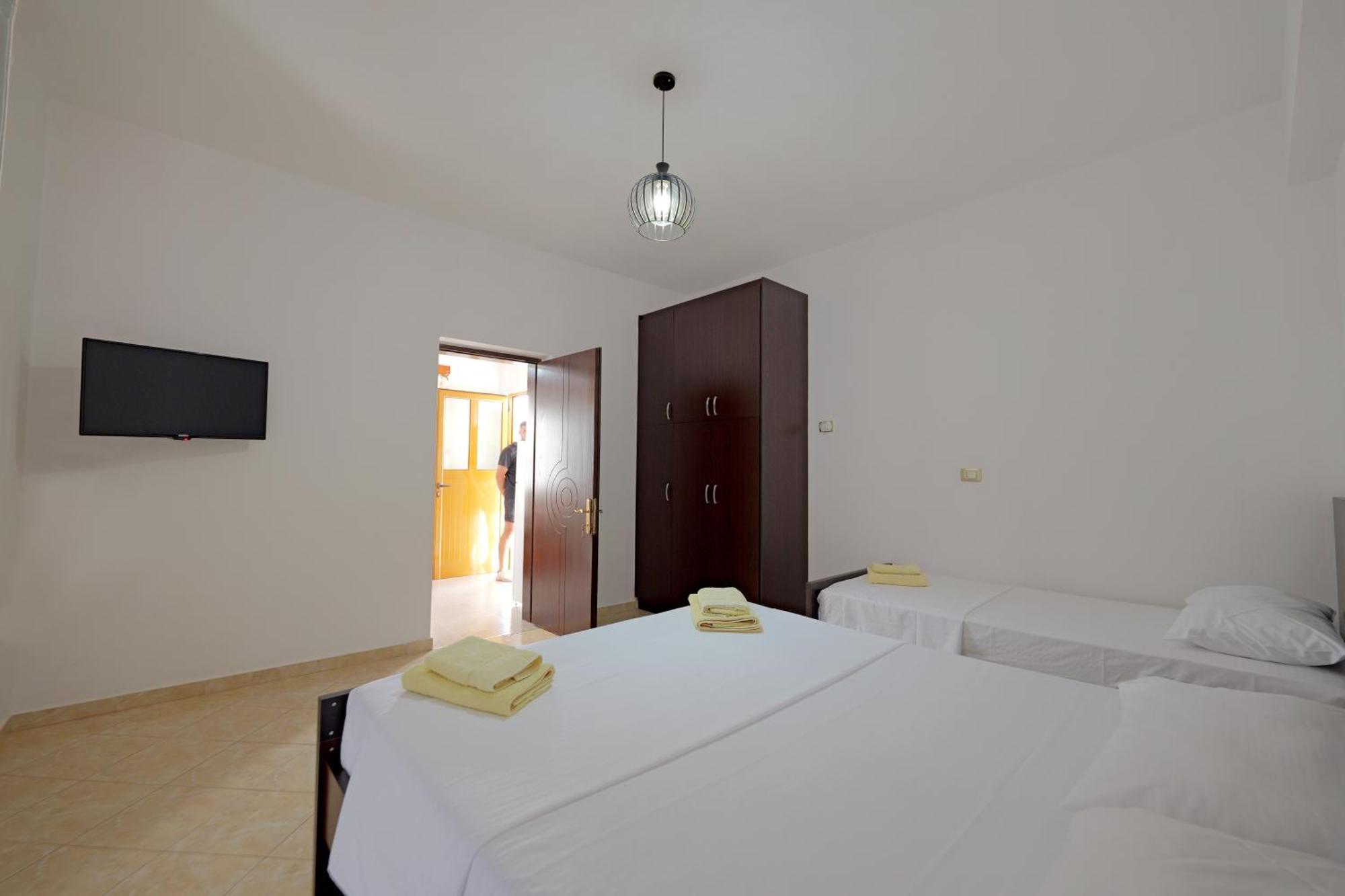 Brahimi Guest House Ksamil Luaran gambar