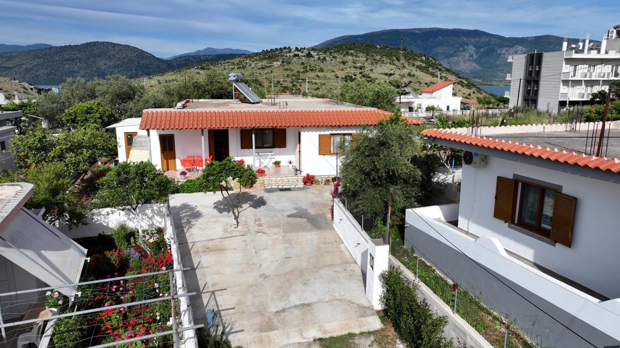 Brahimi Guest House Ksamil Luaran gambar