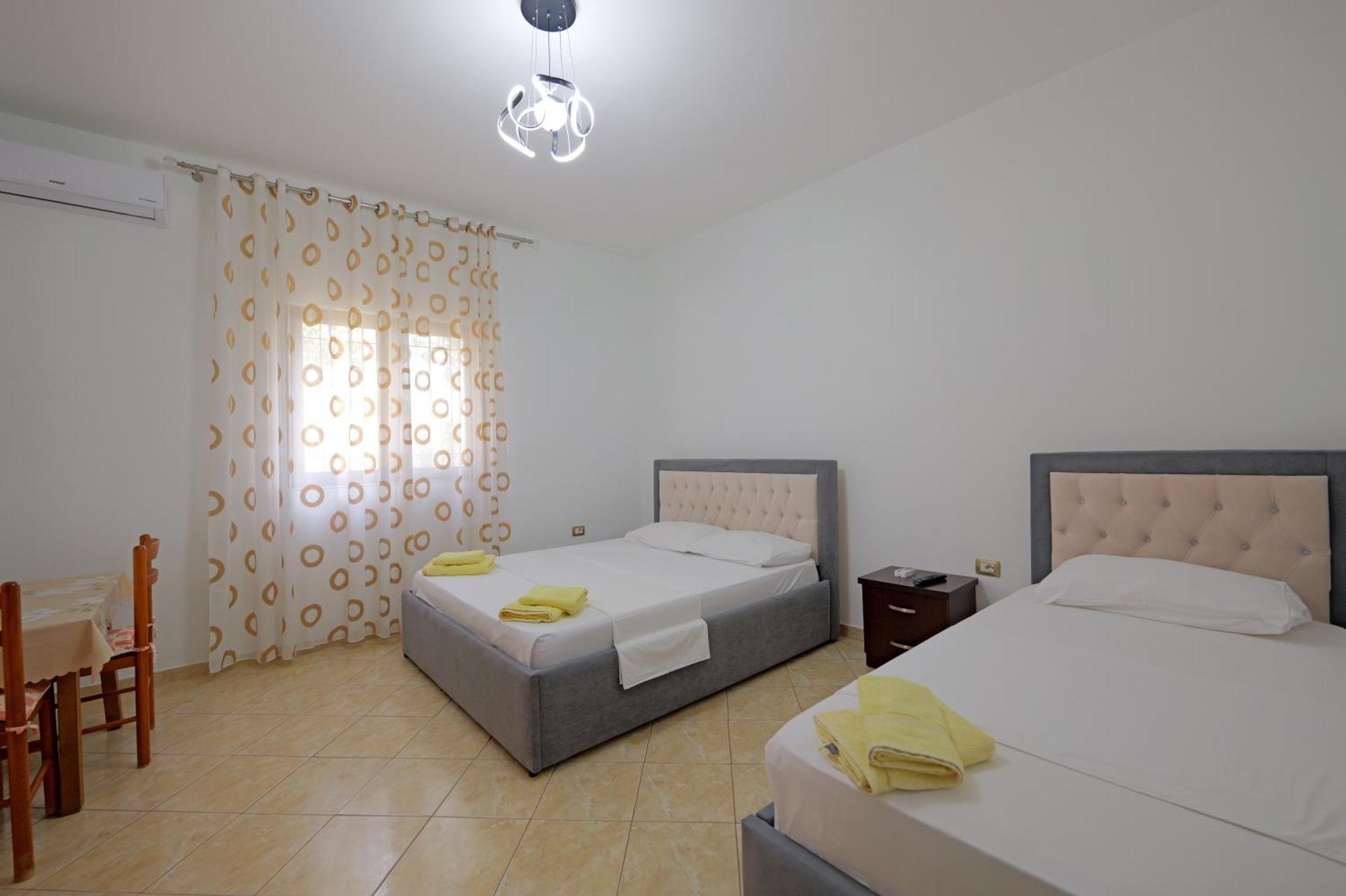 Brahimi Guest House Ksamil Luaran gambar